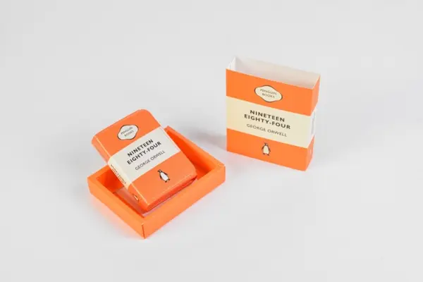Portofel pentru card - Penguin Business Card Holder – Nineteen Eighty-Four | Penguin Books Ltd