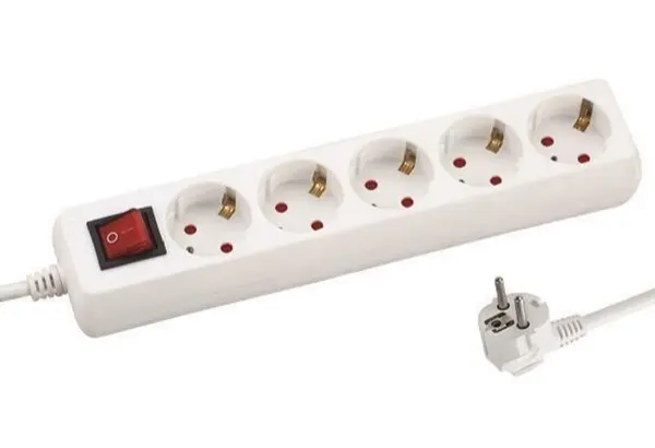 Prelungitor EUROLAMP SA - 10332, 5 prize, 1.5m, alb