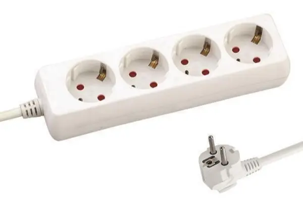 Prelungitor EUROLAMP SA - 10333, 4 prize, 3m, alb
