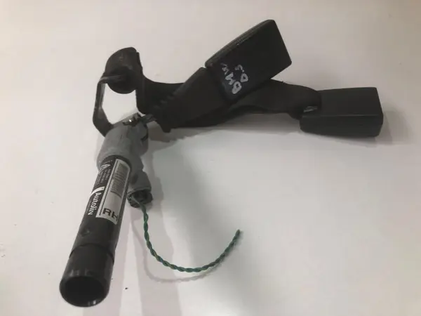 Pretensioner centura de siguranta dreapta si mijloc spate 7211596 BMW Seria 3 (2005-2012) [E90]