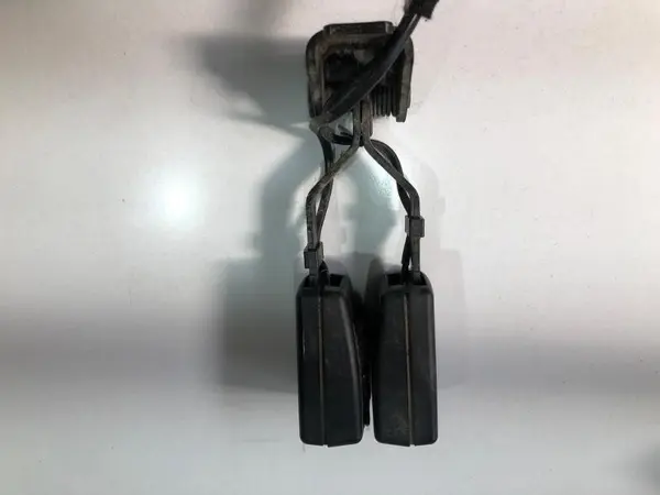 Pretensioner centura de siguranta stanga si mijloc spate 96561757 Citroen C5 III (2008-2012)