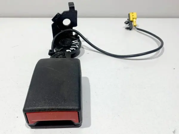 Pretensioner centura de siguranta stanga spate A1668600769 Mercedes ML (06.2011-> [w166]