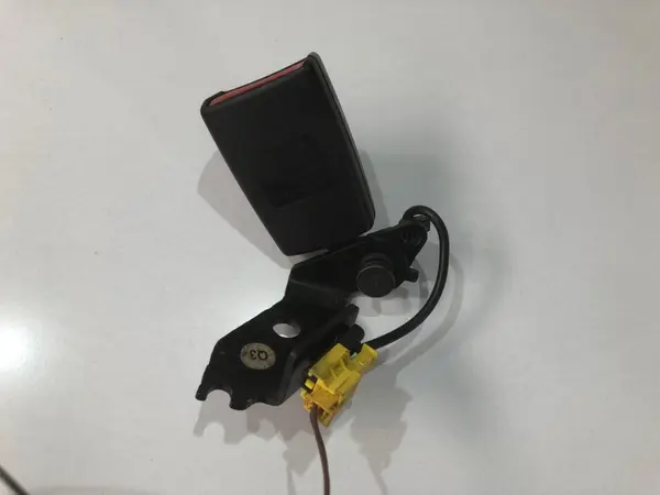 Pretensioner centura de siguranta stanga spate a2048600969 Mercedes E-Class (2009->) [C207]