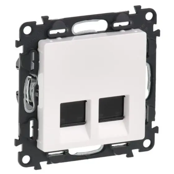 Priza dubla RJ45 Legrand 753143, cat.6, UTP, IP21, IK04, alba