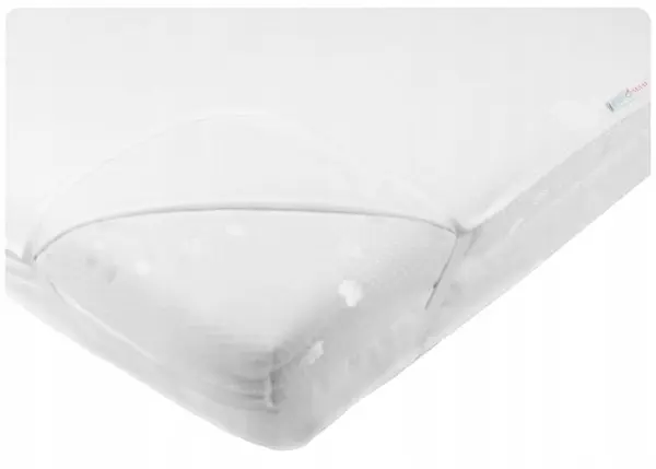 Protectie impermeabila pentru saltea copii, BabyMam White, prevazuta cu 4 benzi elastice cusute, lavabila si sterilizabila, dimensiune 200 x 140 cm