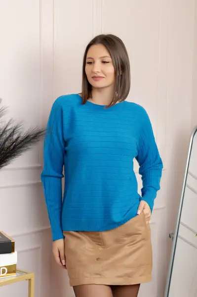 Pulover tricotat Lindsey cu dungi fine - Albastru