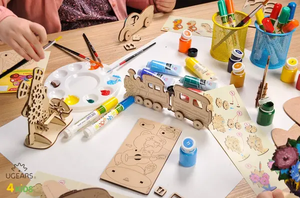 Puzzle 3D de colorat - Locomotiva | Ugears