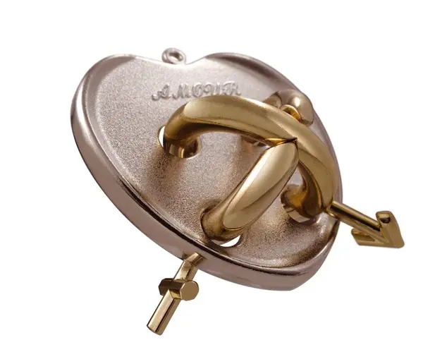 Puzzle - Huzzle Cast Amour | Hanayama
