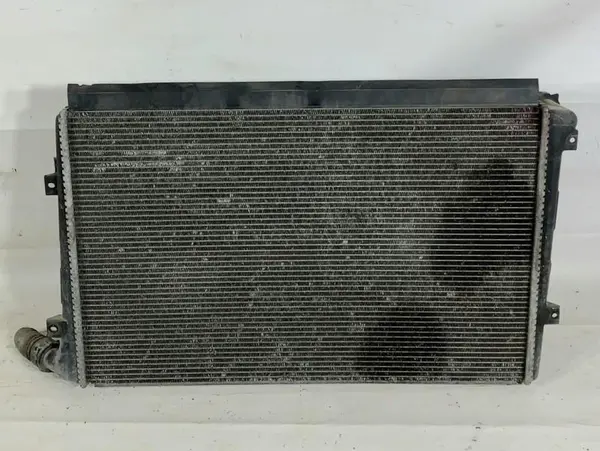 Radiator apa 1K0121251AM Volkswagen Jetta 5 (2005-2010) 1.9 tdi BLS