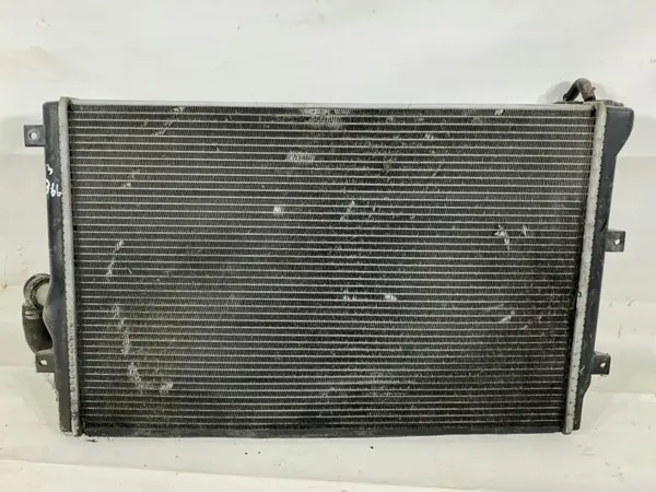 Radiator apa 1K0121251N Volkswagen Touran (2003-2006) 2.0 tdi bkp bkd; BKD