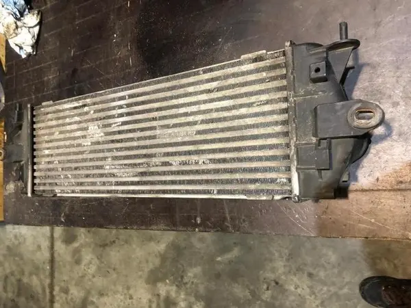 Radiator intercooler 8200411160 Nissan Primastar(2001->) 2.0 dci