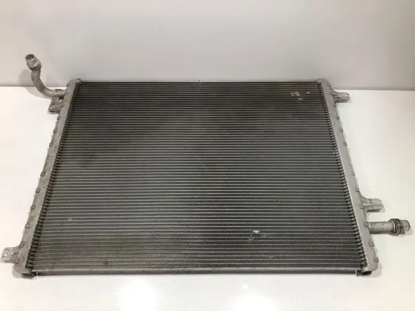 Radiator suplimentar apa j9c3-8k230-aa Land Rover Discovery Sport (2014->) [L550] 2.0 dth 180 cp awd