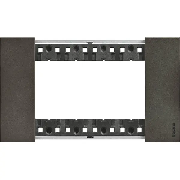 Rama ornament 4 module Bticino Living Now KA4804NG, space