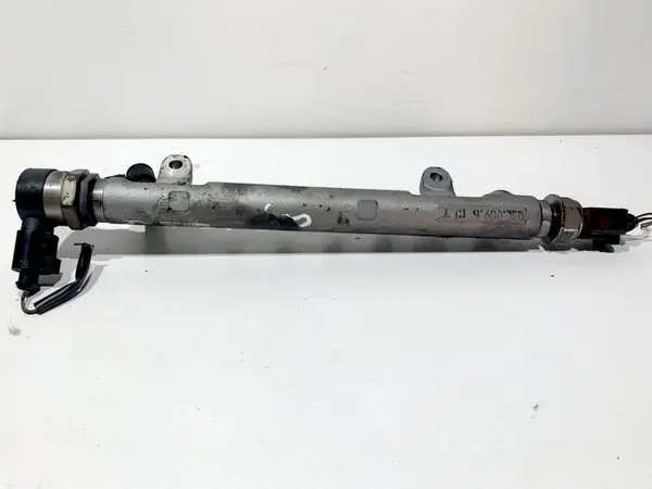 Rampa injectie 057130764H Skoda Octavia 2 facelift (2008-2013) 2.0 tdi CBD, CBDC