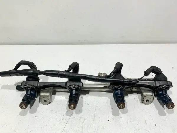 Rampa injectie 06B133317AF Audi A4 (2001-2004) [8E2, B6] 1.8 tfsi; 2.0 tfsi BFB