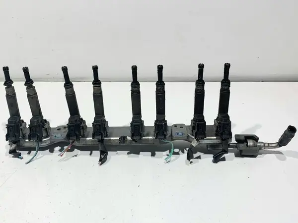 Rampa injectie 175201KT0A Nissan Juke (2010-2014) 1.6 benzina HR16DE