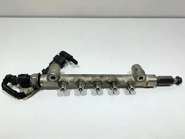Rampa injectie 55570022 Opel Astra K (2015-2019) 1.6 cdti B16DTL
