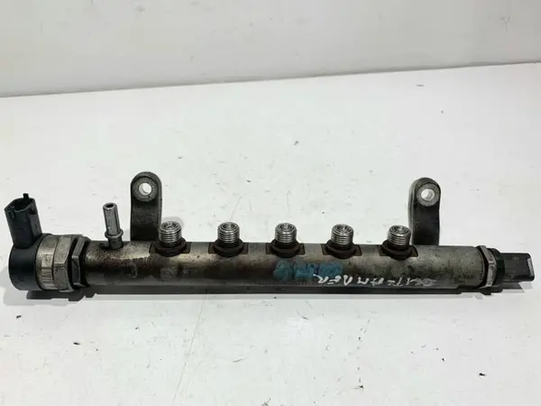 Rampa injectie 9671002980 Mitsubishi Outlander 2 (2006-2012) 2.2 HDI 4HK
