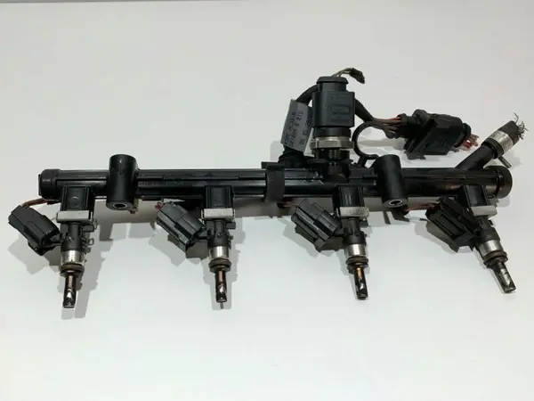 Rampa injectie cu injectoare 06K133681A Audi A4 facelift (2011-2015) [B8.5] 1.8 tfsi CJEB