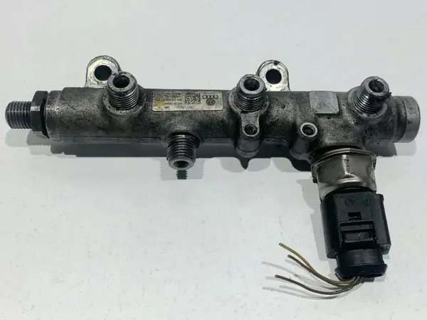 Rampa injectie stanga 059130089BT Audi Q5 (2008-2012) [8R] 3.0 tdi Crc
