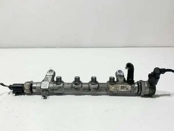 Rampa injectoare 03L130089P Volkswagen Passat B7 (2010-2014) 2.0 tdi CFHC; CFFB