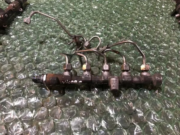Rampa injectoare 0445214251 Renault Trafic 3 2.0 dci