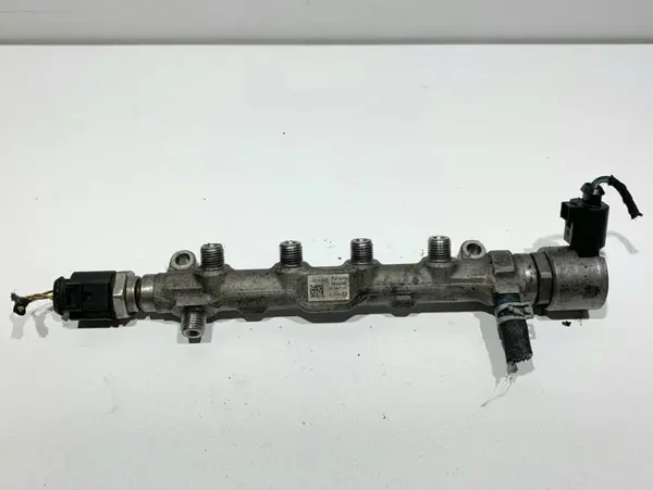 Rampa injectoare 04L130764D Volkswagen Tiguan 2 (2016-2020) 2.0 tdi DFGA