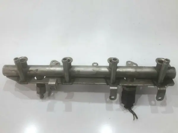 Rampa injectoare 06J133317G Audi A4 (2007-2011) [8K2, B8] 1.8 tfsi CABD