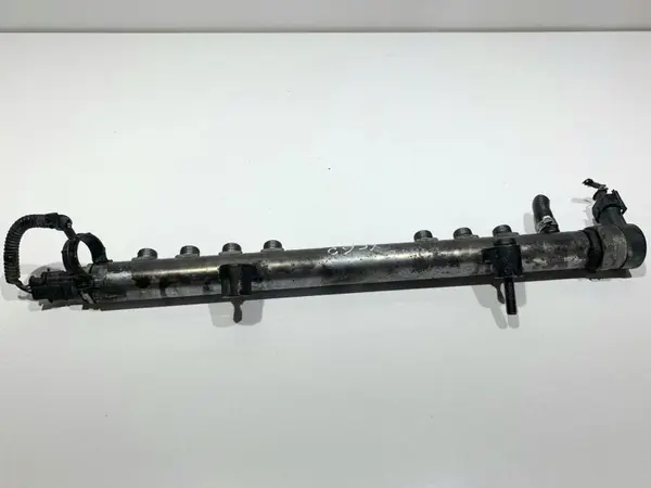 Rampa injectoare 30777759 Volvo V70 3 facelift (2013-2016) 2.4 d5 D5244T15 215 cp