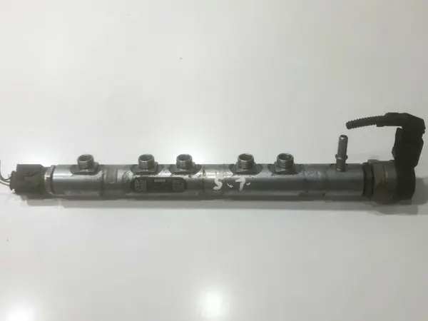 Rampa injectoare 7809127 BMW Seria 5 (2003-2010) [E60] 2.0d n47d20a