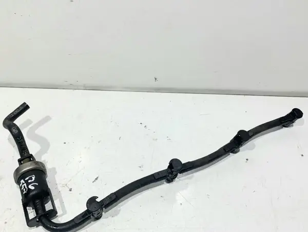 Rampa retur injectie 03L130235K Volkswagen Passat B6 3C (2005-2010) 2.0 tdi CBAB; CAGA