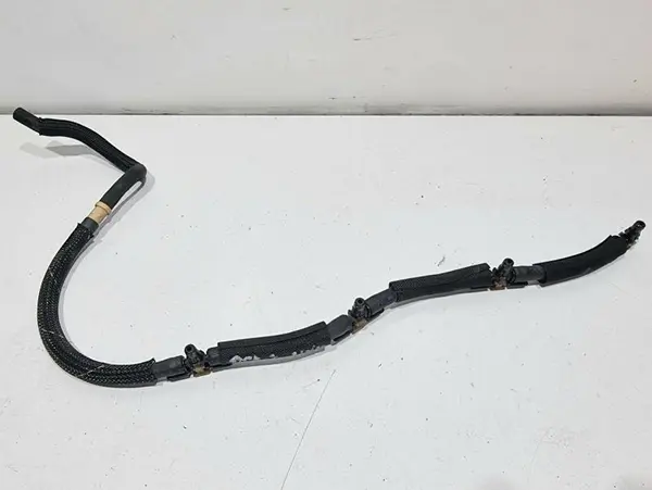 Rampa retur injectoare 03L130235N Skoda Octavia 2 facelift (2008-2013) 2.0 tdi CFHC
