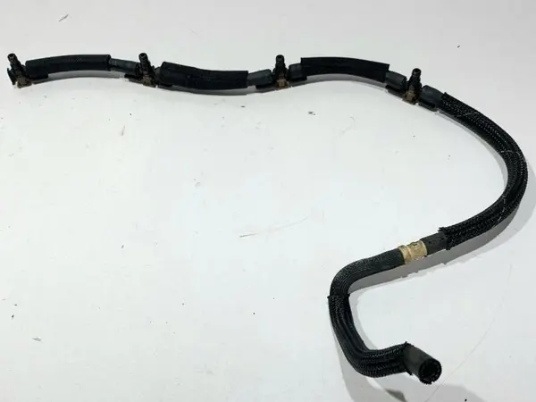Rampa retur injectoare 03L130235N Volkswagen Touran facelift (2010-2015) [1t3] 2.0 tdi CFHF