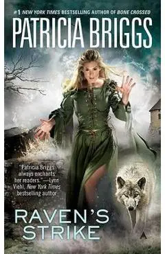 Raven's Strike - Patricia Briggs