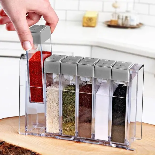 Recipiente cu capac pentru condimente,plastic,6 bucati set