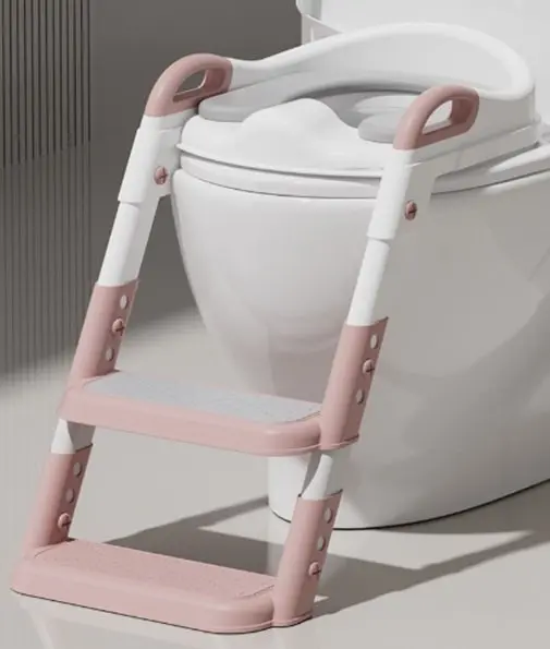 Reductor de toaleta pentru copii Little Mom Pink, pliabil, reglabil, colac din PU, compatibilitate multipla, design ergonomic cu manere de sustinere, design anti-stropire, dimensiune 49 x 34.6 cm