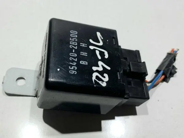 Releu 95420-2B500 Hyundai Santa Fe 2 (2006-2012)