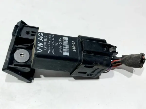 Releu bujii 038907281D Volkswagen Golf 6 plus (2009-2014) 1.6 tdi cay