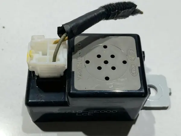 Releu / buzzer senzori parcare 95710-2E000 Hyundai Tucson 3 (2015-2018)