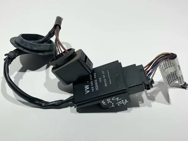 Releu pompa combustibil 1K0906093F Skoda Octavia 2 (2004-2008)