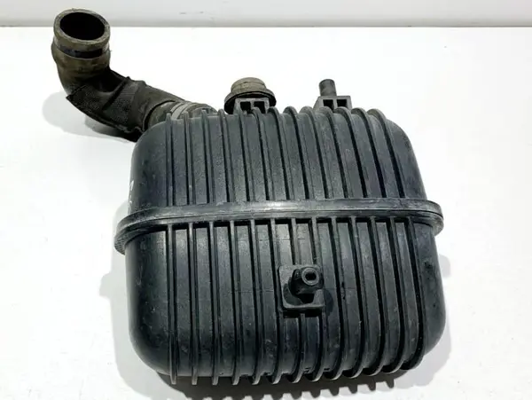 Rezervor vacuum Audi A5 (2007-2011) [8T3] 2.0 tdi CAHA