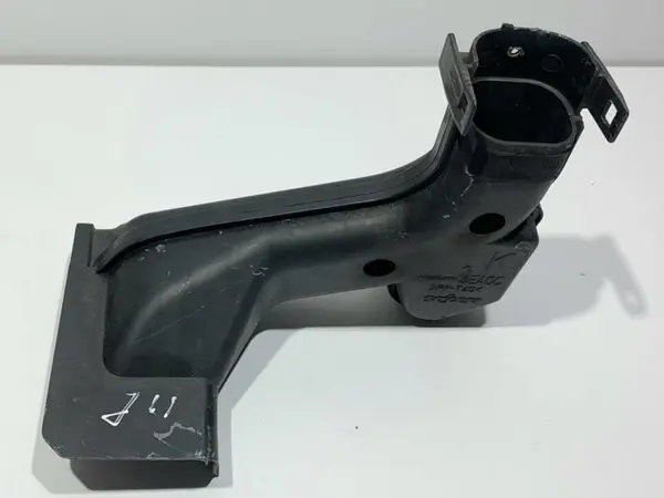 Rezonator / furtun aer Nissan Qashqai 2 (2013-2016) [J11]