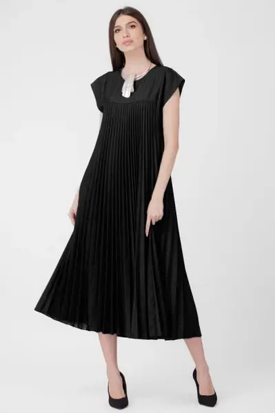 Rochie A-line lunga, plisata, din stofa fina, neagra