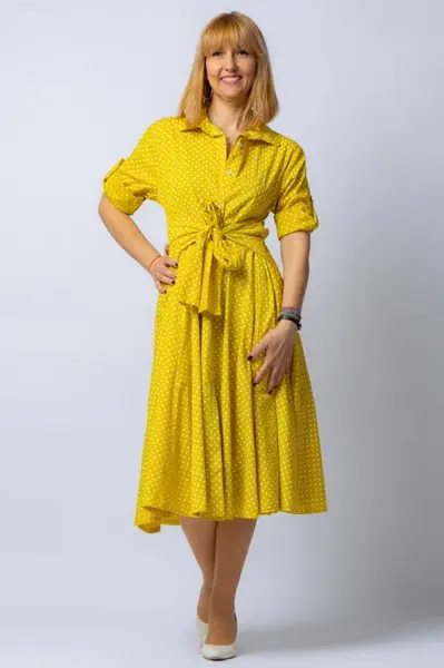 Rochie camasa galbena cu bulinute, din tesatura fina de bumbac