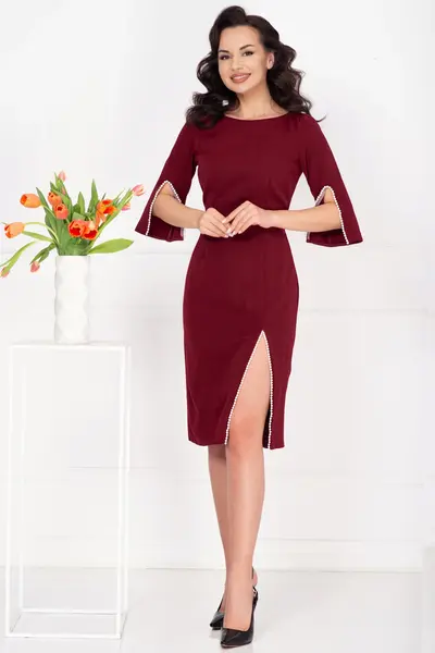Rochie de ocazie midi Daria bordo decorata cu margele