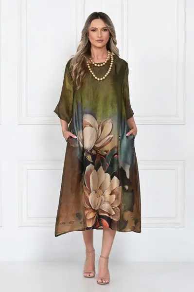 Rochie eleganta satinata A-line cu imprimeu floral artistic si croi lejer fluid, verde-olive-maro-bej