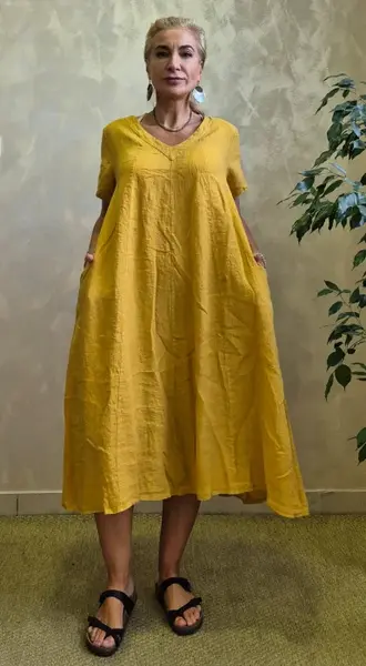 Rochie lunga din in A-line cu decolteu in V si croiala lejera, galben mustar