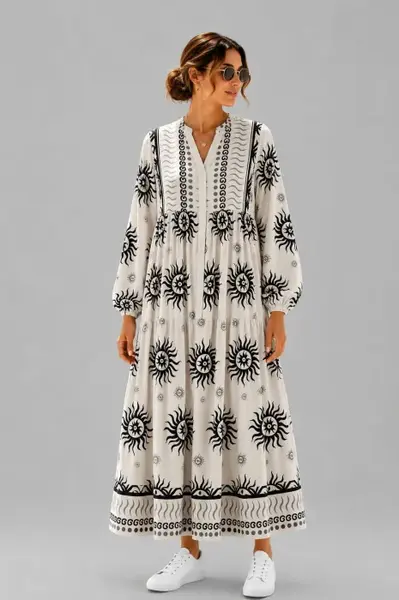 Rochie maxi din vascoza cu imprimeu solar si inspiratie boho, alb-negru