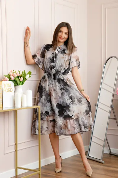 Rochie midi gri Annalise cu imprimeu floral si funda la decolteu