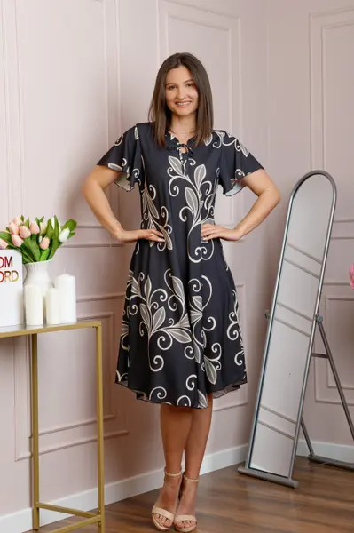 Rochie midi neagra cu imprimeu floral ivoire si snur la decolteu Shelby